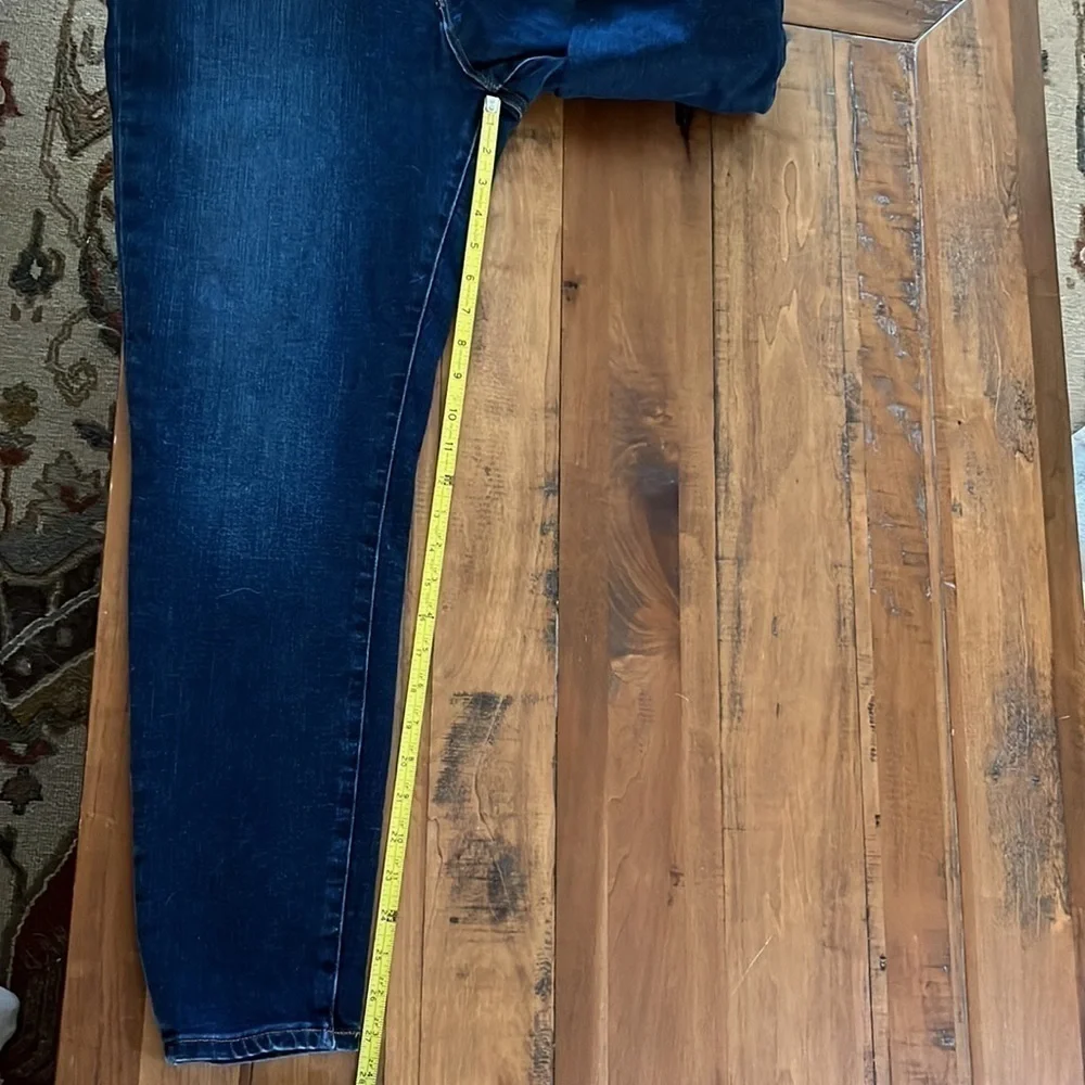 𝅺J Crew Mercantile jeans